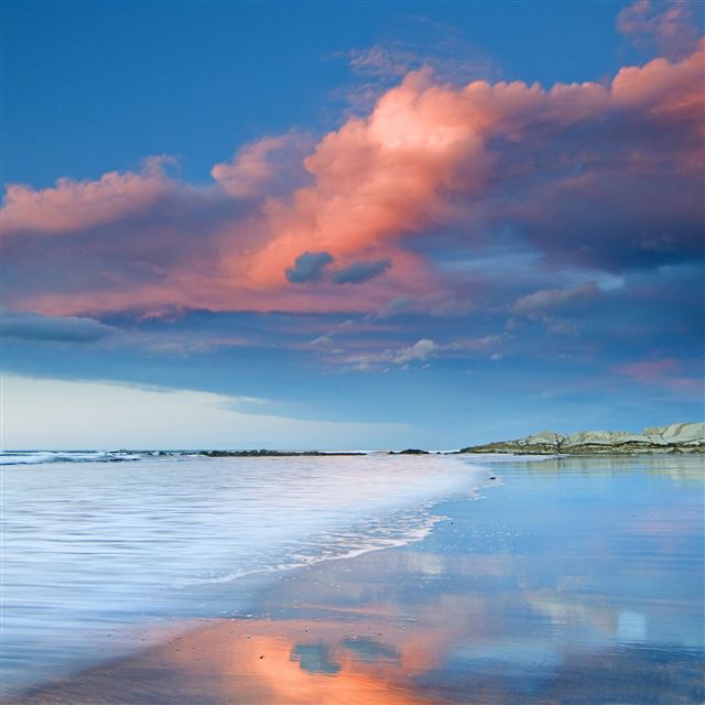 2048x2048 Beautiful smooth beach - beautiful iPad Air Wallpaper