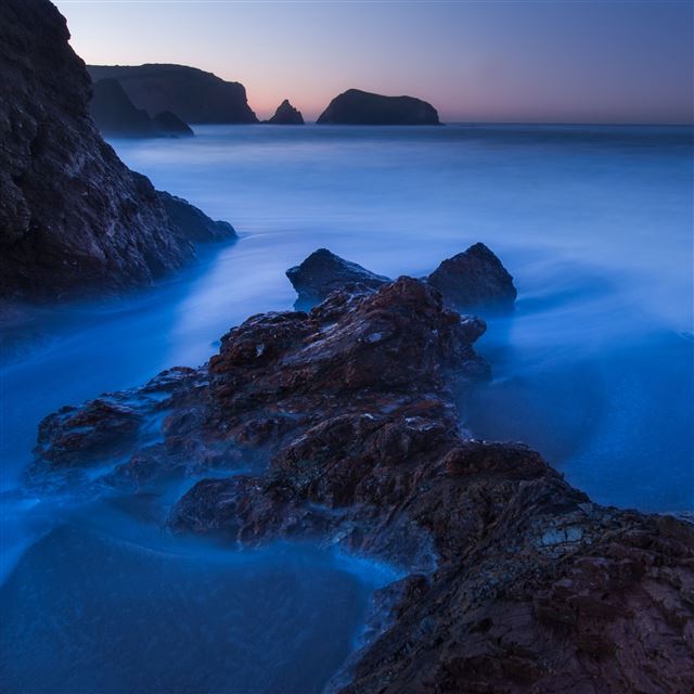 2048x2048 Rodeo Beach - cyan iPad Air Wallpaper