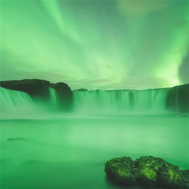 2732x2732 gooafoss iceland waterfall 5k - waterfall iPad Air Wallpaper