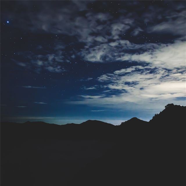 2732x2732 silhouette of mountians 8k - nature iPad Air Wallpaper