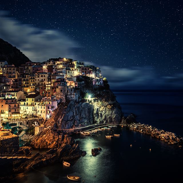 2048x2048 Manarola Night - cloud iPad Air Wallpaper