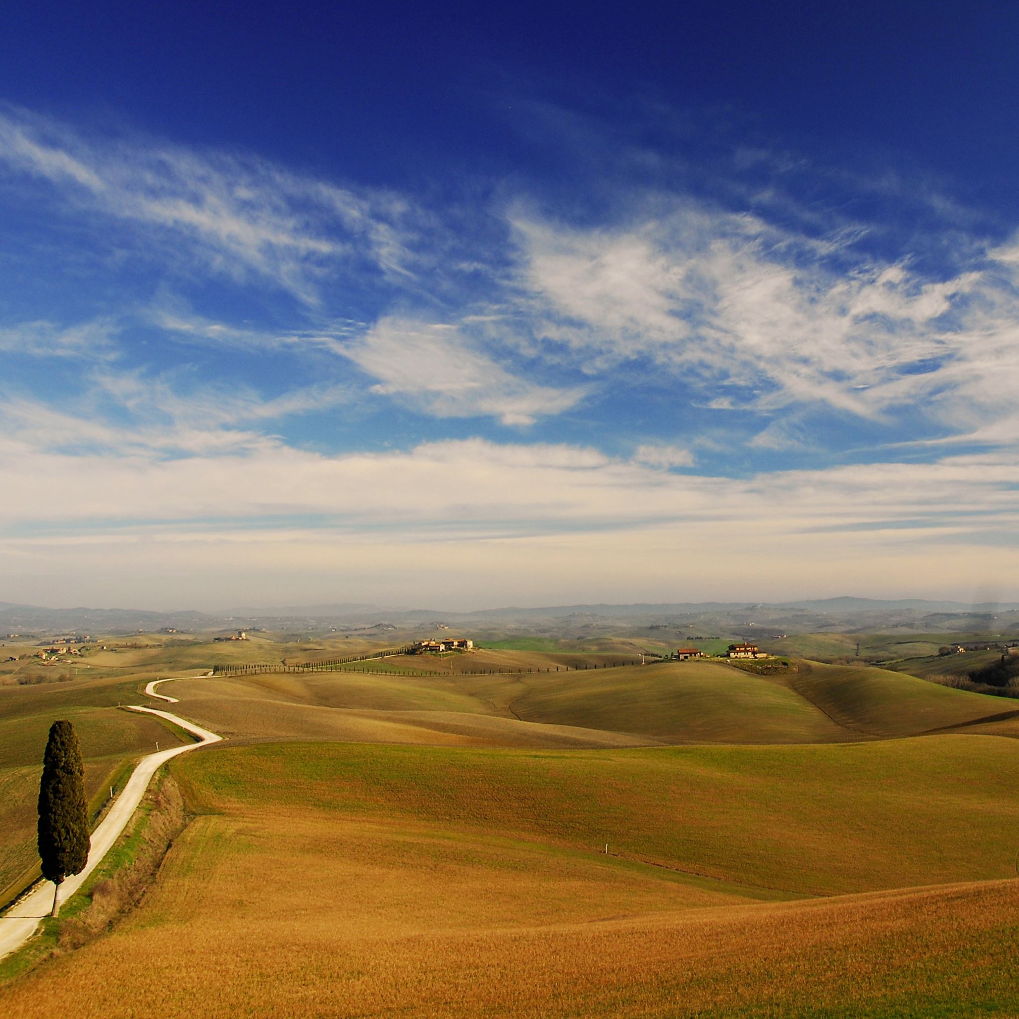 Tuscany landscape iPad Air wallpaper 