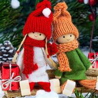 Winter dolls wallpaper