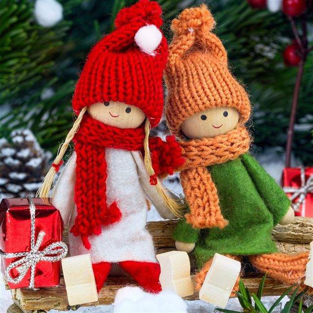 2048x2048 Winter dolls - dolls iPad Air Wallpaper