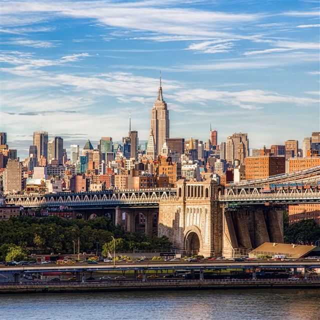 2048x2048 Midtown manhattan - river iPad Air Wallpaper