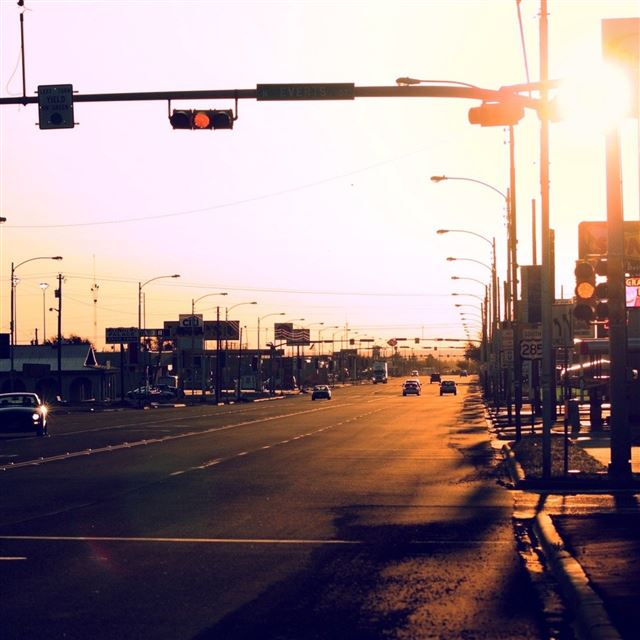 2048x2048 Sunset Street Traffic Light Car - street iPad Air Wallpaper