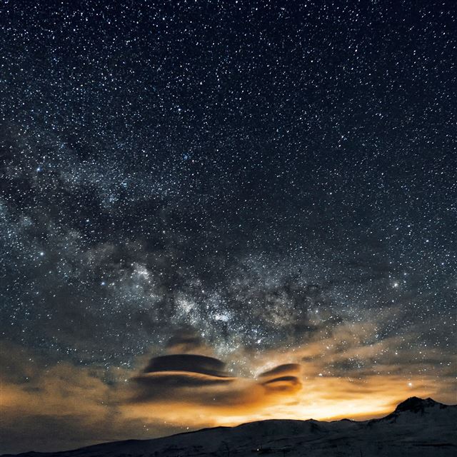 2048x2048 Armenia Aragats - sunshine iPad Air Wallpaper