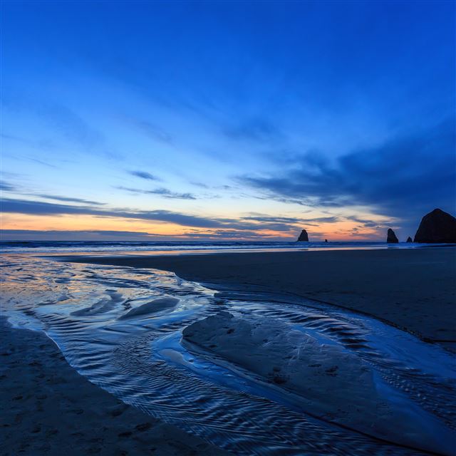 2048x2048 Sunset Oregon Beach - water iPad Air Wallpaper