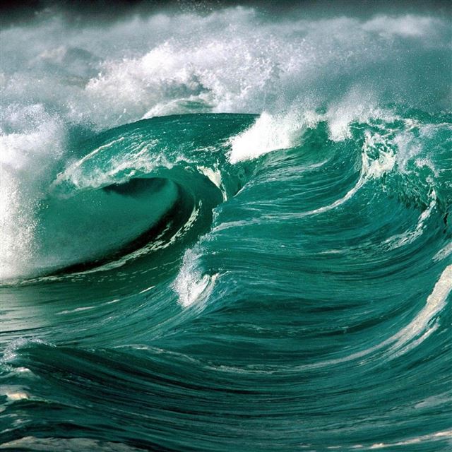2048x2048 Powerfull Waves Of The Ocean - ocean iPad Air Wallpaper