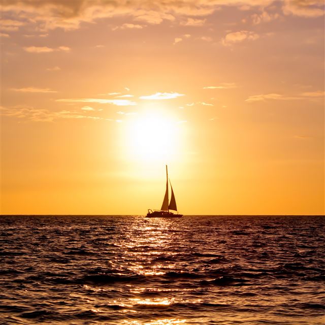 2048x2048 Sunset Ship On Big Island - landscape iPad Air Wallpaper