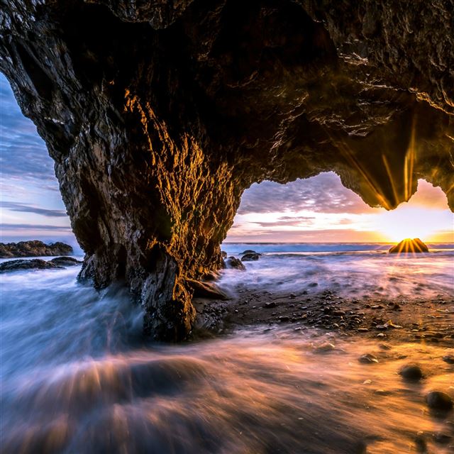 2048x2048 Matador State Beach - landscape iPad Air Wallpaper