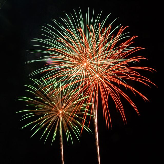 2048x2048 Festival Firework Night Skyscape - shiny iPad Air Wallpaper