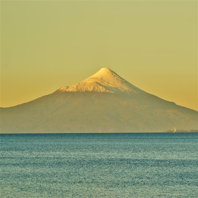 2048x2048 Snow Mountain Yellow Green Sea - beautiful iPad Air Wallpaper