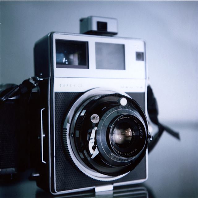 2048x2048 Mamiya Super 23 Macro - camera iPad Air Wallpaper