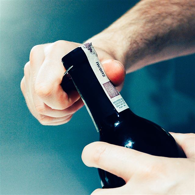2048x2048 Party Time Wine Open - hand iPad Air Wallpaper