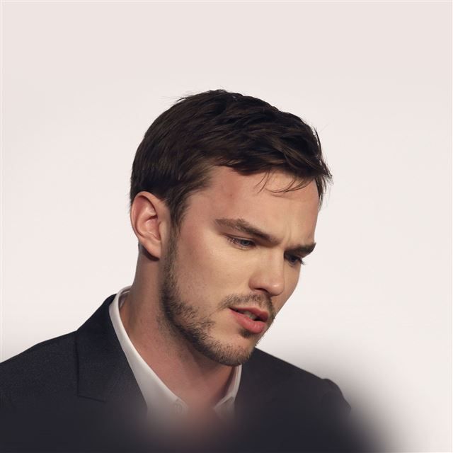 2048x2048 Nicholas Hoult Actor Celebrity - handsome iPad Air Wallpaper
