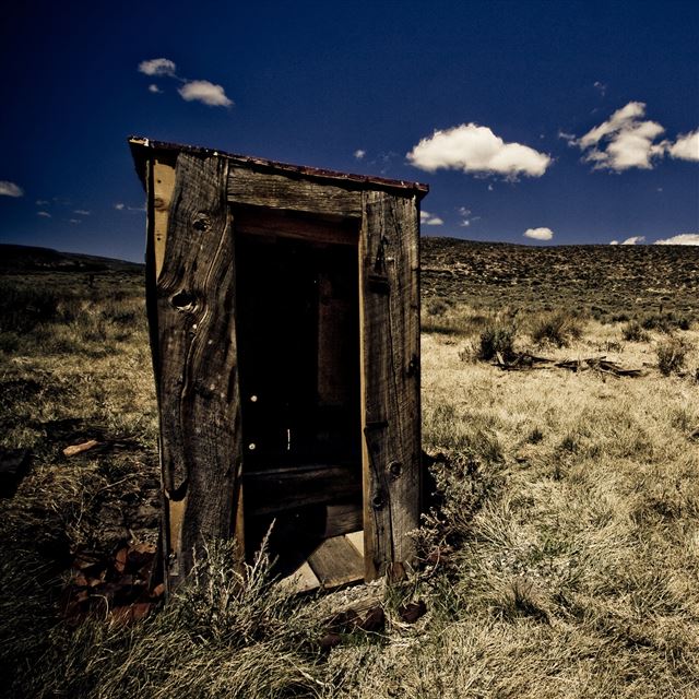 2048x2048 Wither Dry Wooden Grassland Lawn Cloudy Blue Sky - sunny iPad Air Wallpaper