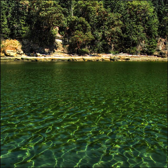2048x2048 Nature Mountain Green Lake Sunlight - sunlight iPad Air Wallpaper