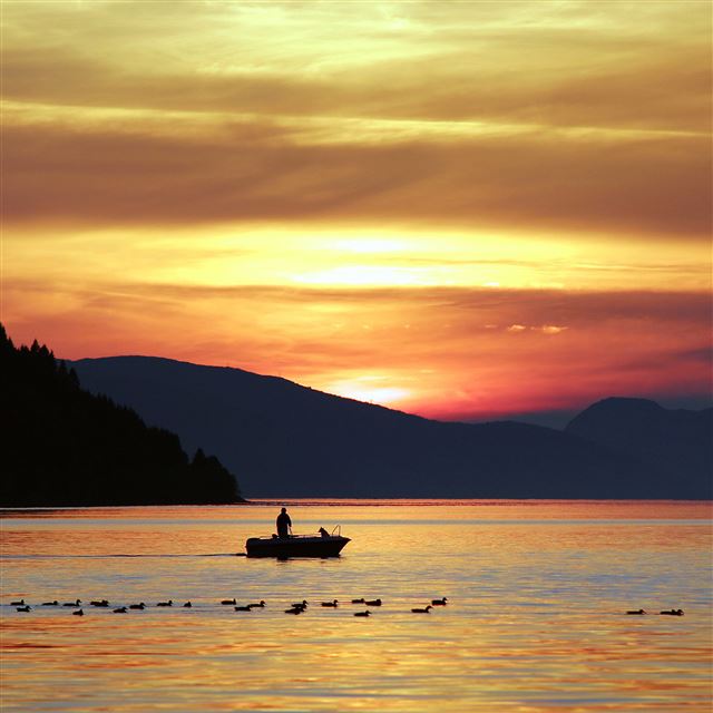 2048x2048 Sunset River Mountain Sky Afternoon - river iPad Air Wallpaper