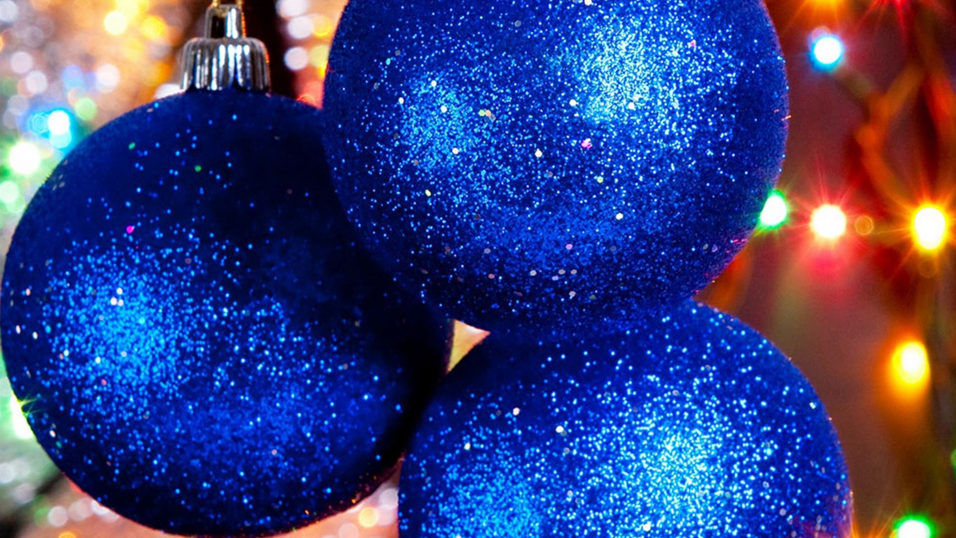 Blue Christmas Balls iPad Air wallpaper 
