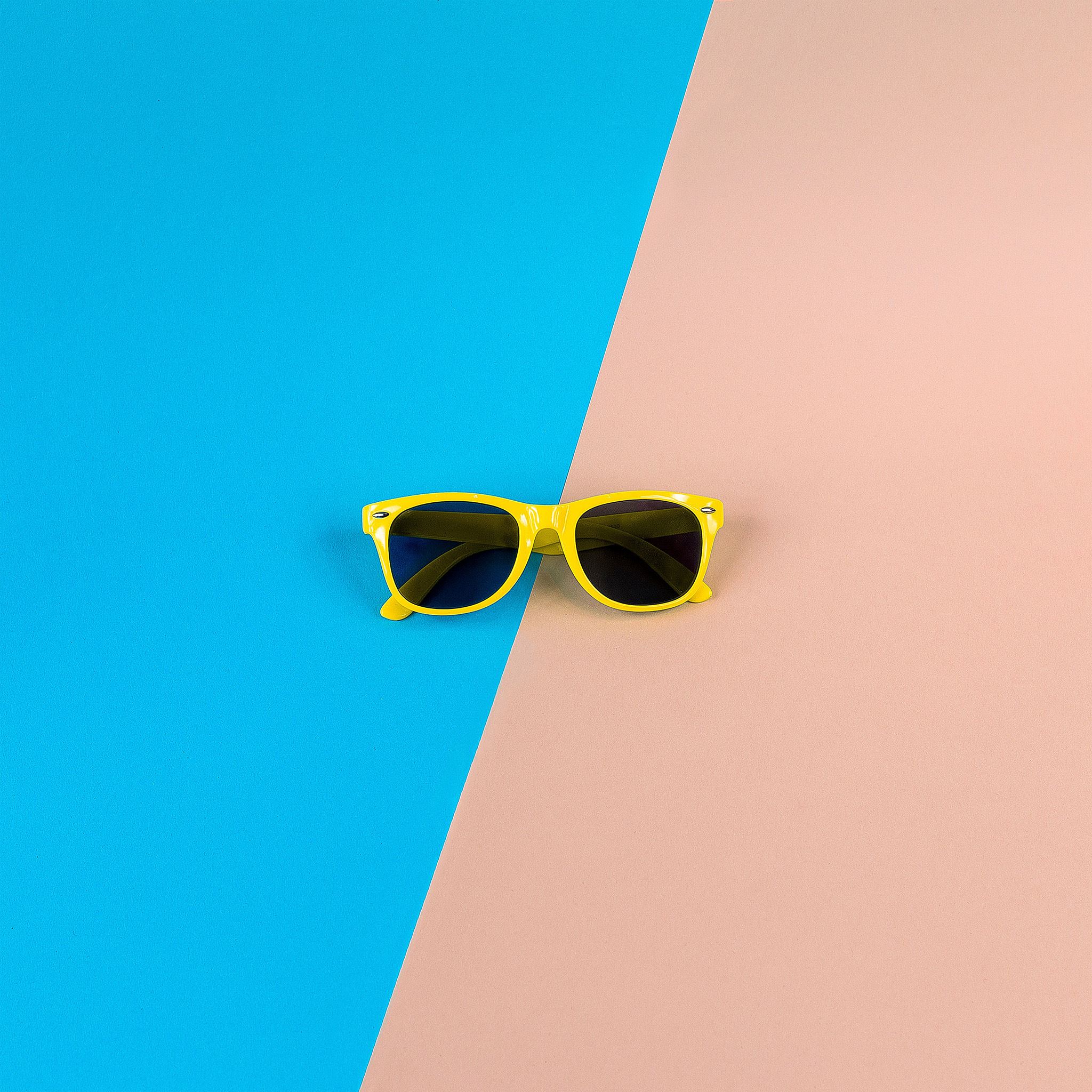 Minimal Glasses Pink Blue Yellow iPad Air wallpaper 