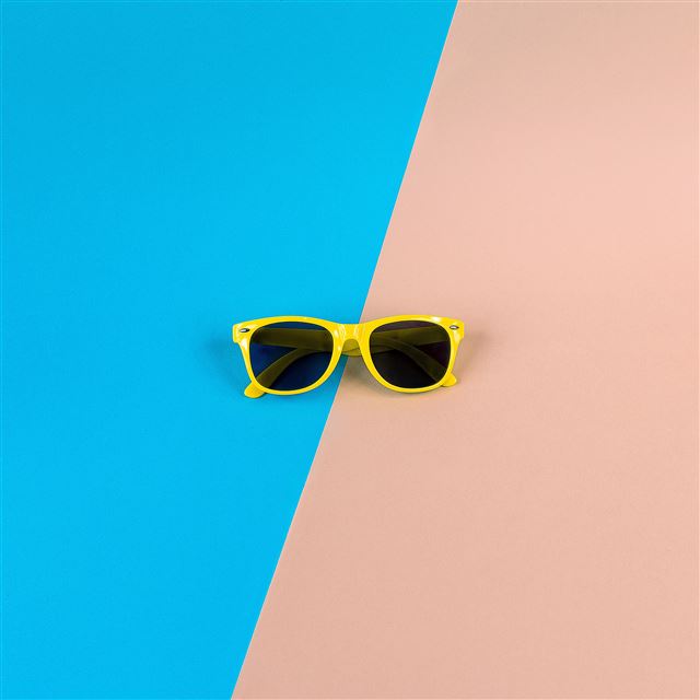 2048x2048 Minimal Glasses Pink Blue Yellow - pink iPad Air Wallpaper