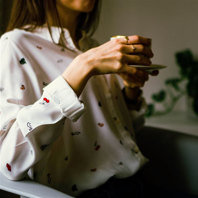 2048x2048 Girl In Shirt Holding Cup Lazy - lazy iPad Air Wallpaper