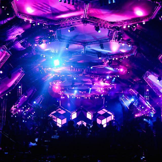 2048x2048 Ultra Music Fest Lively Crowd Concept - lively iPad Air Wallpaper