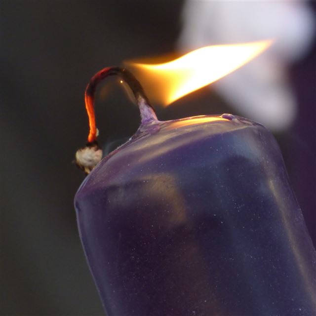 2048x2048 Candle Wick Wax Fire - bokeh iPad Air Wallpaper