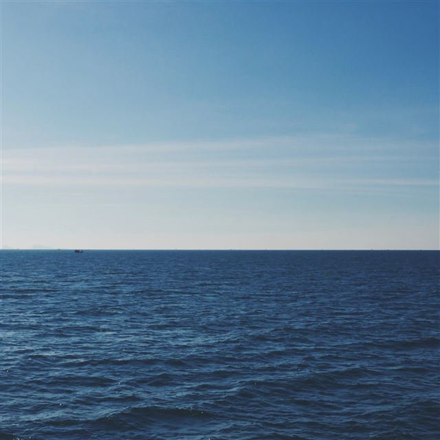 2048x2048 Sea Horizon Sky - black iPad Air Wallpaper