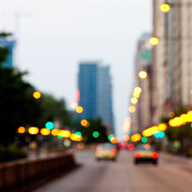 2048x2048 Blurry street - bokeh iPad Air Wallpaper