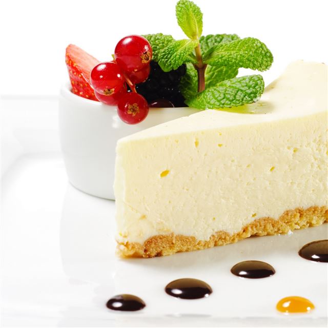 2048x2048 Cake dessert sweet syrup - yellow iPad Air Wallpaper
