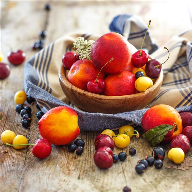 2048x2048 Fruits - yellow iPad Air Wallpaper