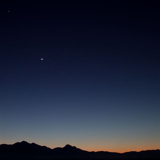 2048x2048 The Sleeping Giant and the Moon -  iPad Air Wallpaper
