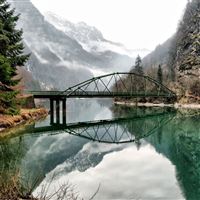 Mountain Lake Reflection wallpaper