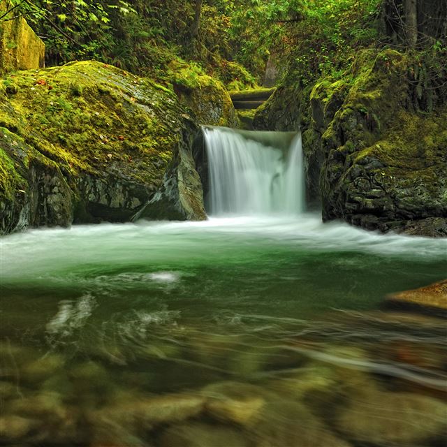 2048x2048 Teepee Falls - river iPad Air Wallpaper