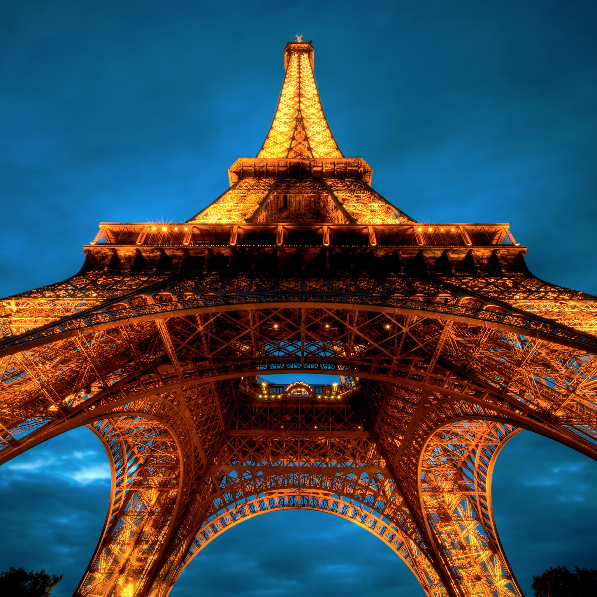 Eiffel Tower iPad Air wallpaper 