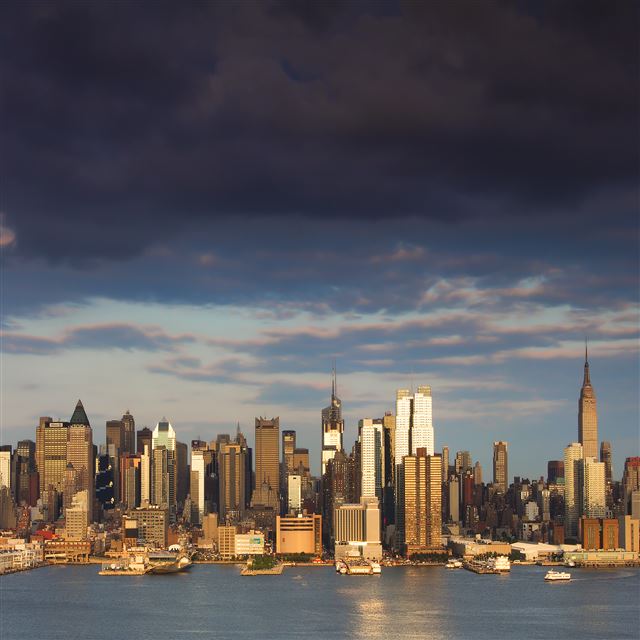 2048x2048 Sunset in the Big City - cloud iPad Air Wallpaper