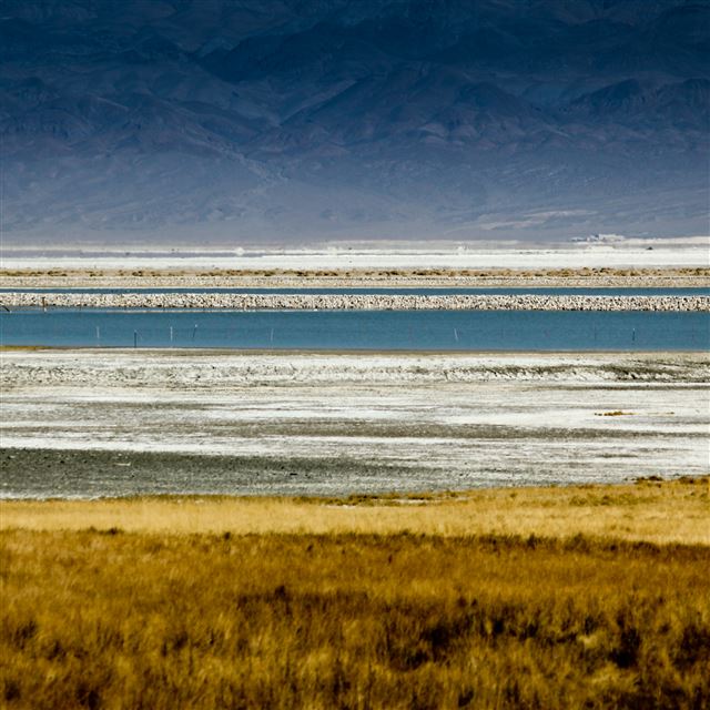 2048x2048 Owens Lake - river iPad Air Wallpaper