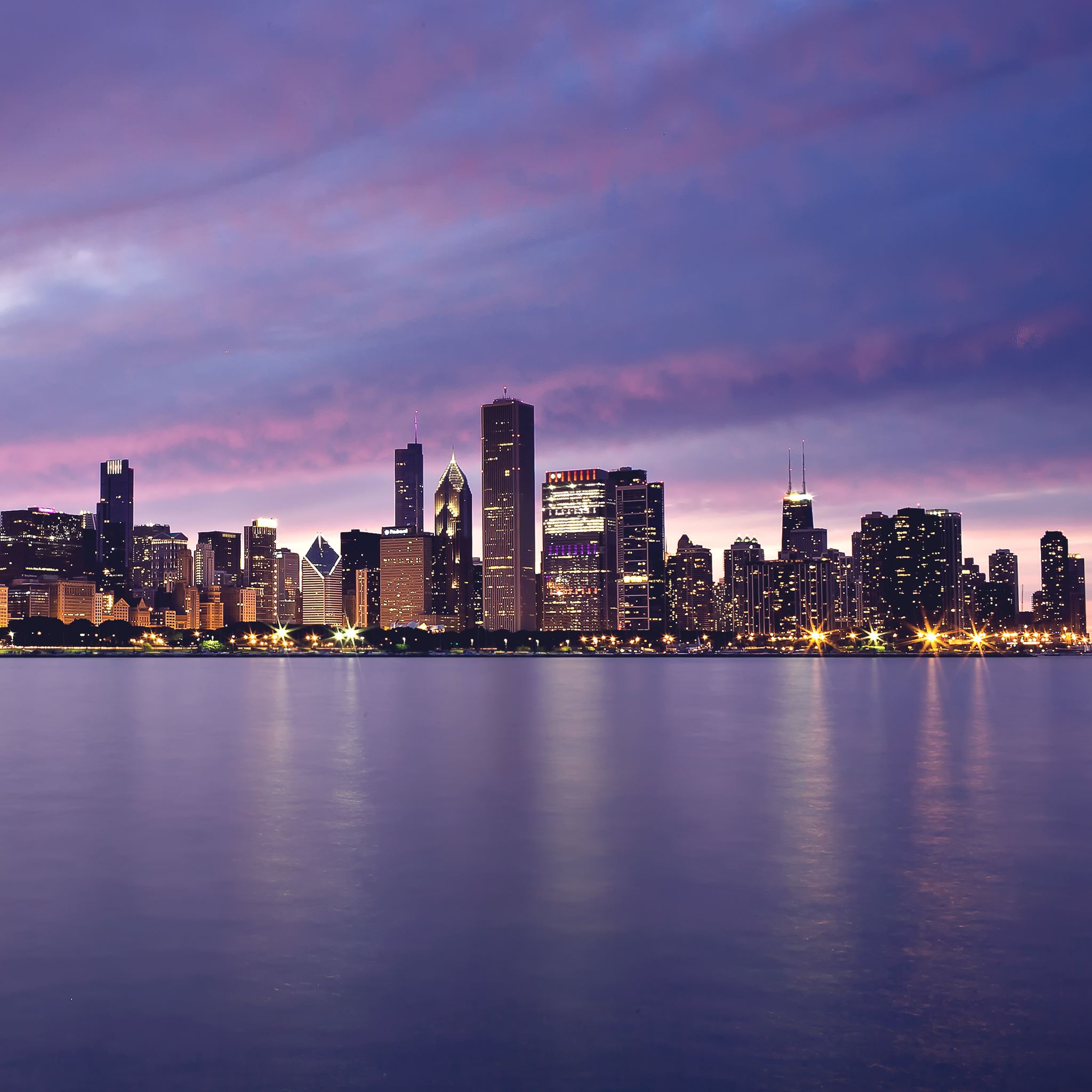Sunset in the Windy City iPad Air wallpaper 