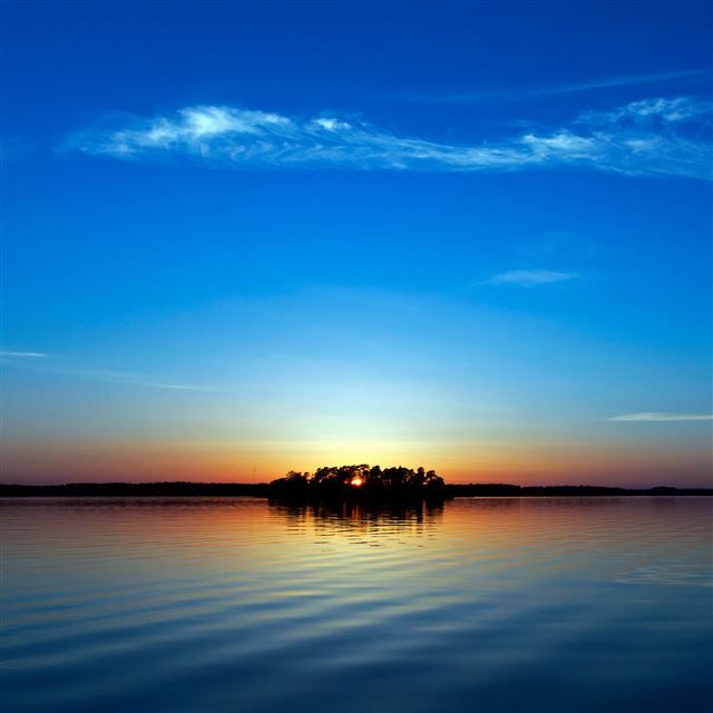 2048x2048 Blue Moment - cloud iPad Air Wallpaper