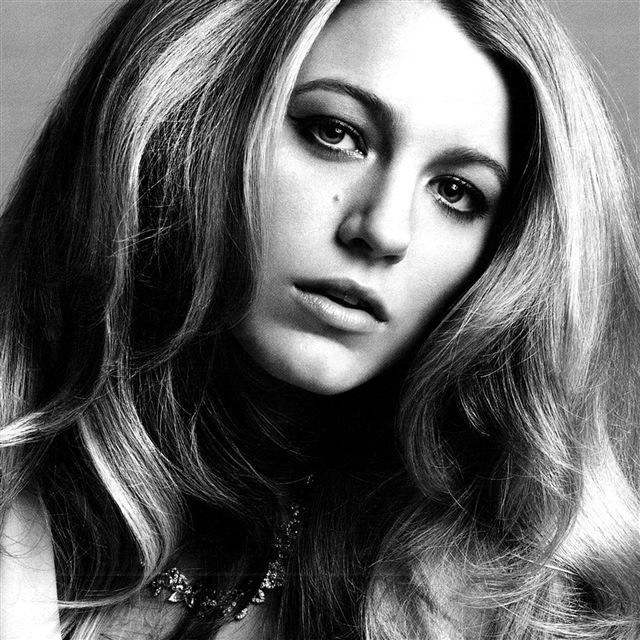 2048x2048 Blake Lively - lively iPad Air Wallpaper