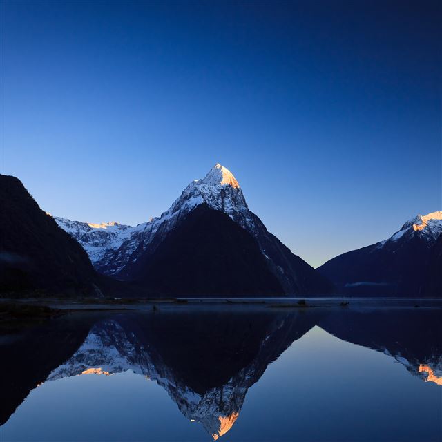 2048x2048 Milford Sunrise - lake iPad Air Wallpaper
