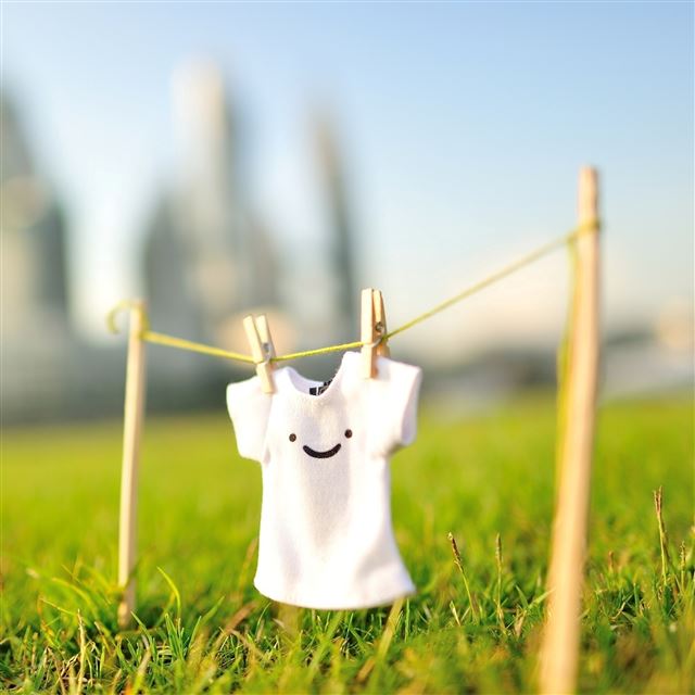 2048x2048 T shirt Smile -  iPad Air Wallpaper