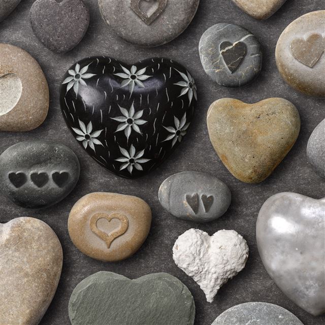 2048x2048 Pebbles of Love - brown iPad Air Wallpaper