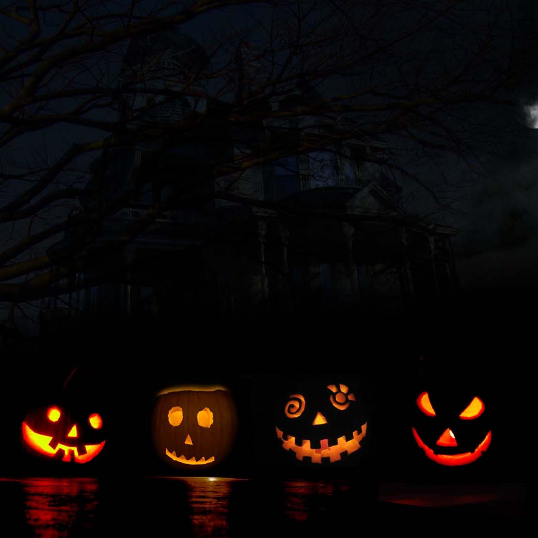 Halloween haunted jack olantern moon pumpkin   iPad Air wallpaper 
