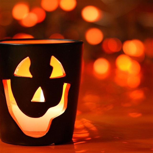 2048x2048 glass smile halloween blur ghost holidays - glass iPad Air Wallpaper