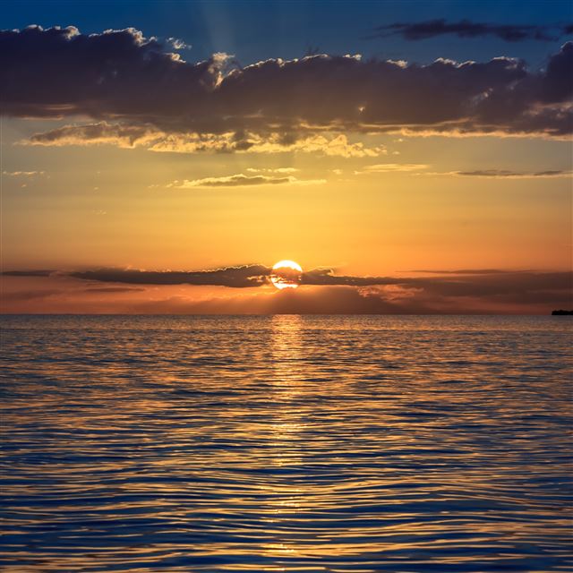 2048x2048 Fire And Blue - fire iPad Air Wallpaper