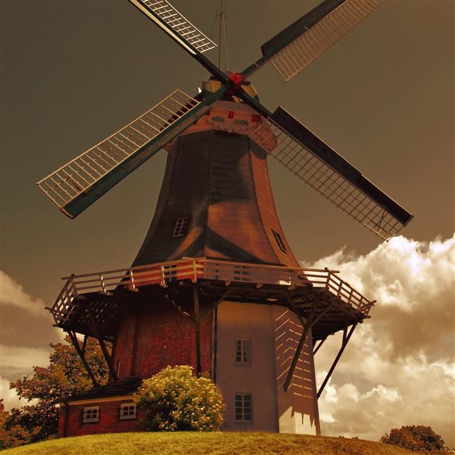 2048x2048 Windmills In The Netherlands - cloud iPad Air Wallpaper