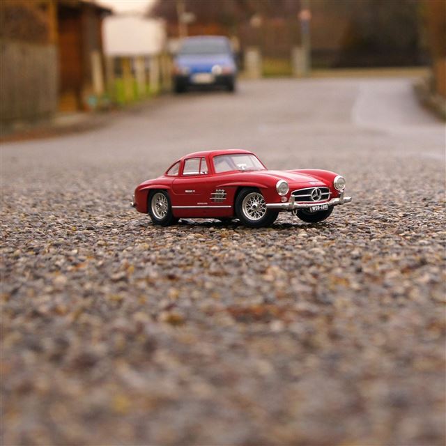 2048x2048 Little Mercedes - road iPad Air Wallpaper